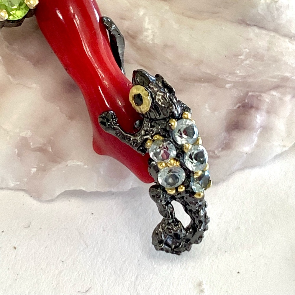 Antique Red Coral  Gemstone Gecko Sterling & 14 kt Necklace - Picture 2 of 4